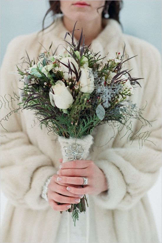 41 Fabulous Winter Bouquets | Te Newport Bride