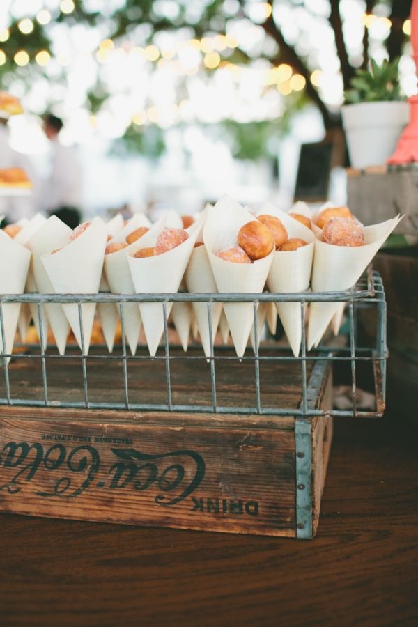 13 Ways to Have Donuts At Your Wedding