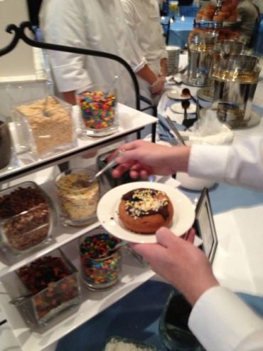 13 Ways to Have Donuts At Your Wedding