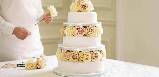 Wedding Cake Art | The Newport Bride
