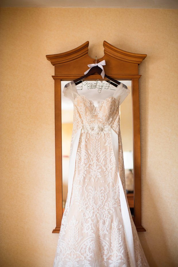 Stephanie and Tim's Atlantic Beach Club Wedding | The Newport Bride