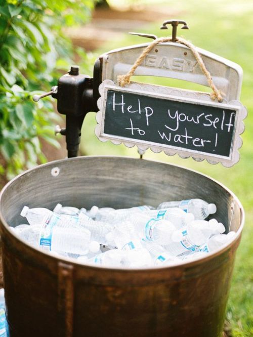 12 Ways to Keep Guests Cool and Comforatble | The Newport Bride