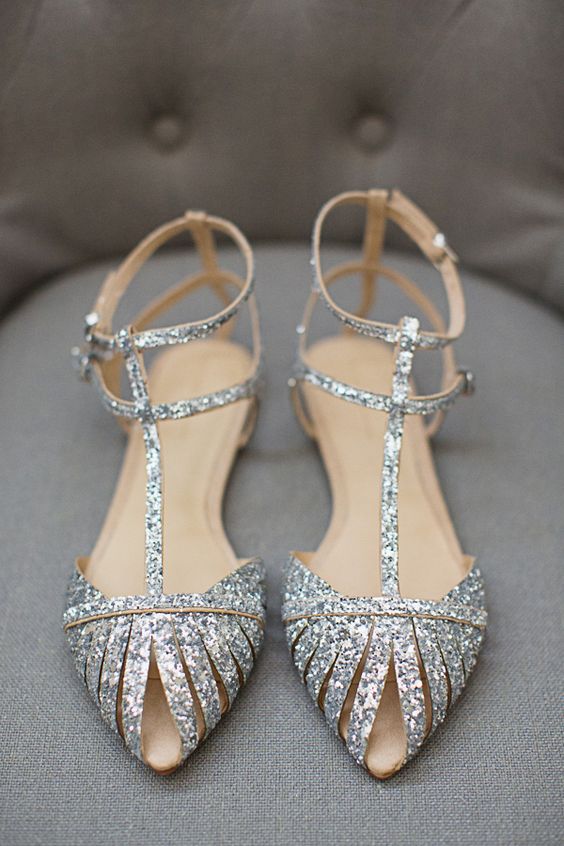 Summer Sandals | The Newport Bride
