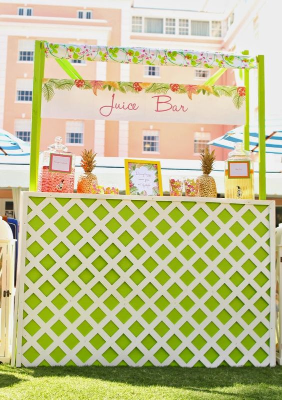 Lilly Pulitzer Wedding | The Newport Bride