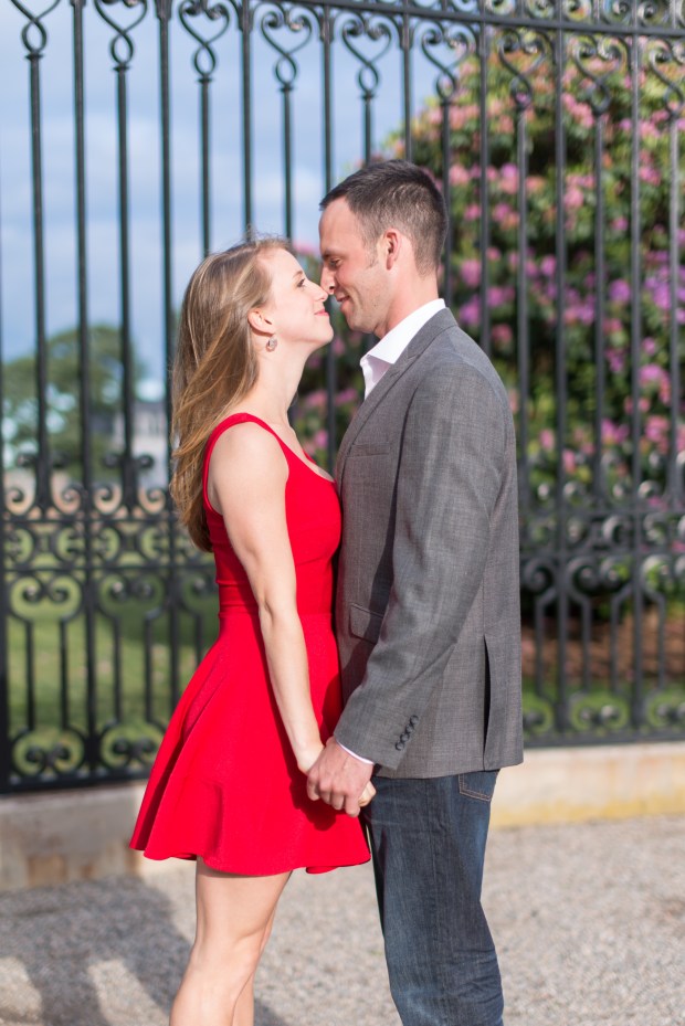 Morgan and Ben's Newport Engagement Session - SO CUTE! | The Newport Bride