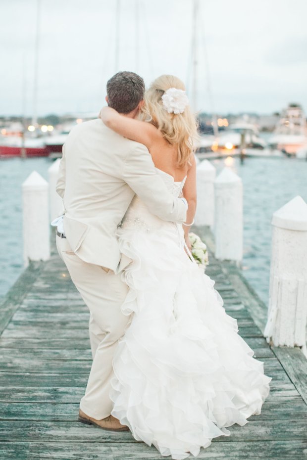 Lindsey and Dave's Regatta Place Wedding | The Newport Bride