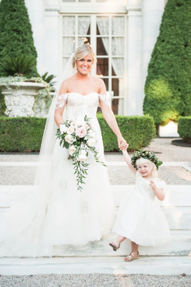 Lindsey and Anthony's Rosecliff Wedding | The Newport Bride