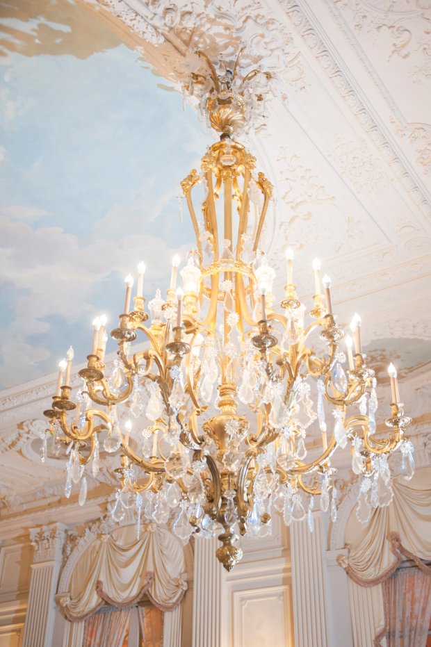 Lindsey and Anthony's Rosecliff Wedding | The Newport Bride