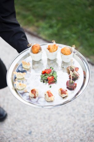 Lindsey and Anthony's Rosecliff Wedding | The Newport Bride