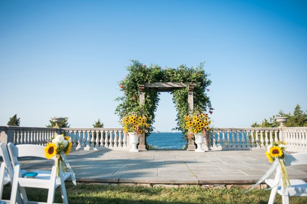 Helen and Will's Castle Hill Wedding | The Newport Bride