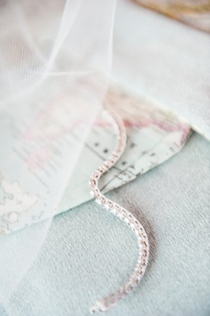 Helen and Will's Castle Hill Wedding | The Newport Bride