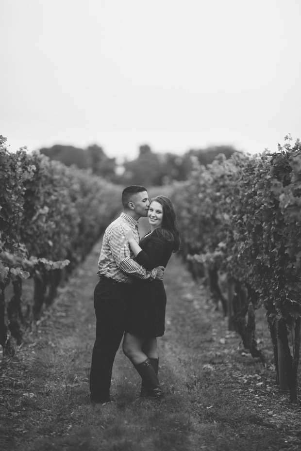 Charlie and Lisa's Engagement Pictures | The Newport Bride