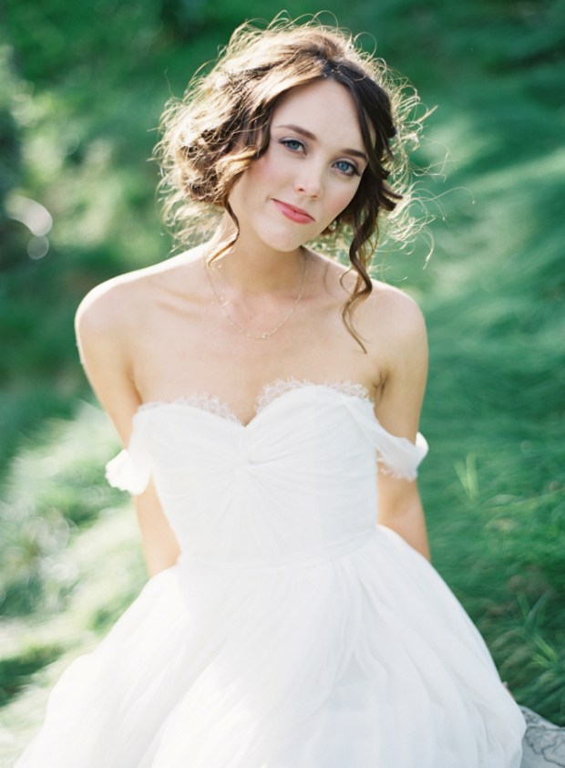 Interview with designer Lindee Daniel on The Newport Bride