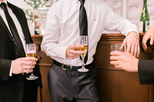 Silver and Gold Christmas By The Sea at Hotel Viking | The Newport Bride