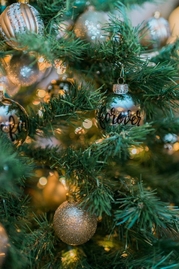 Silver and Gold Christmas By The Sea at Hotel Viking | The Newport Bride