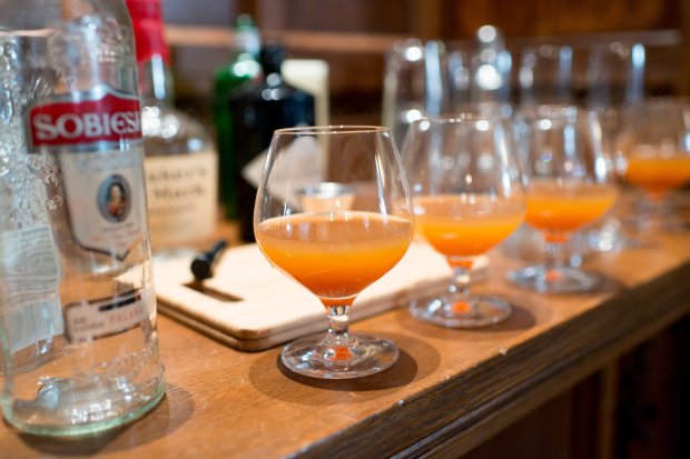 Silver and Gold Christmas By The Sea at Hotel Viking | The Newport Bride