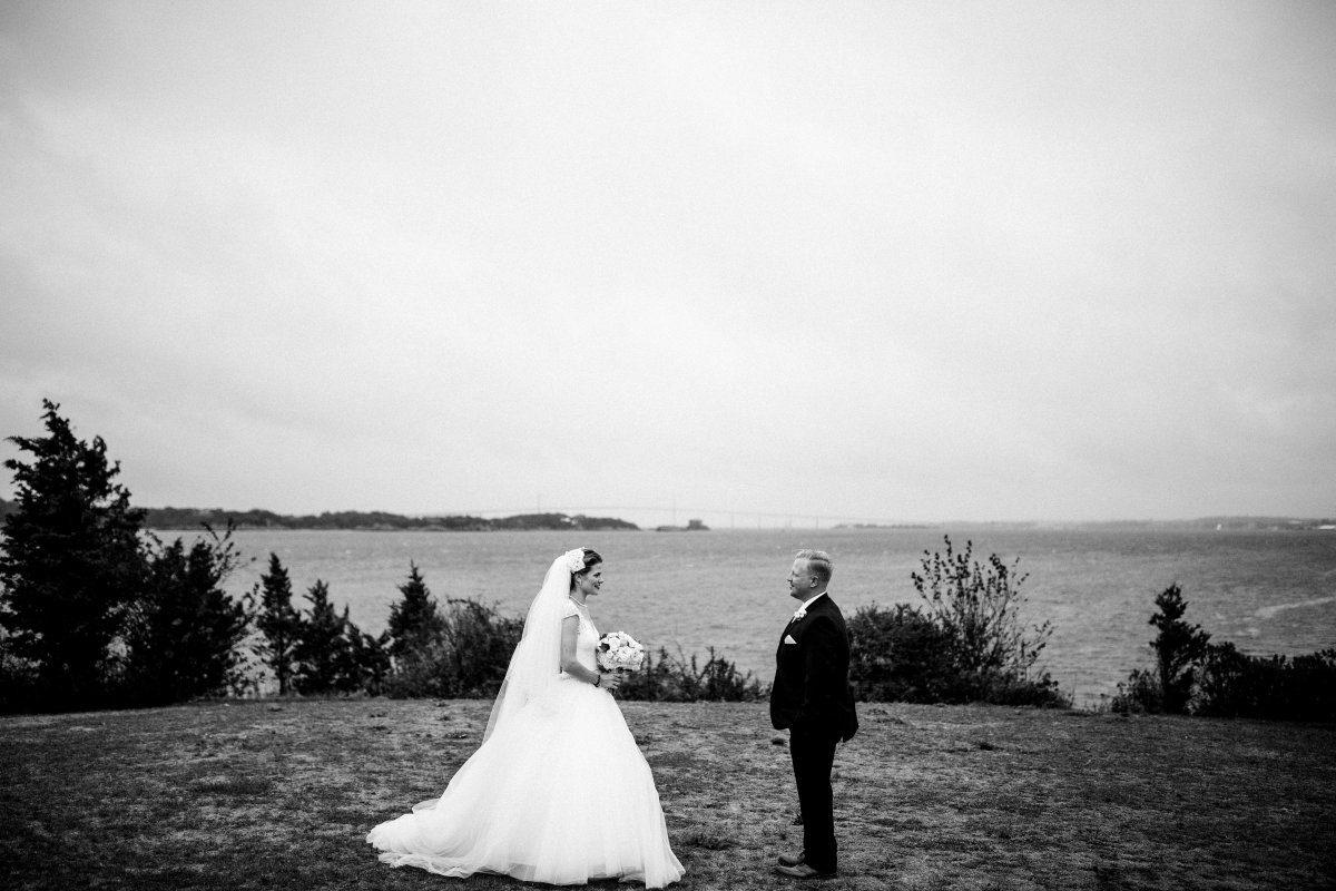 Julianne and Mike's Castle Hill Inn Wedding on The Newport Bride