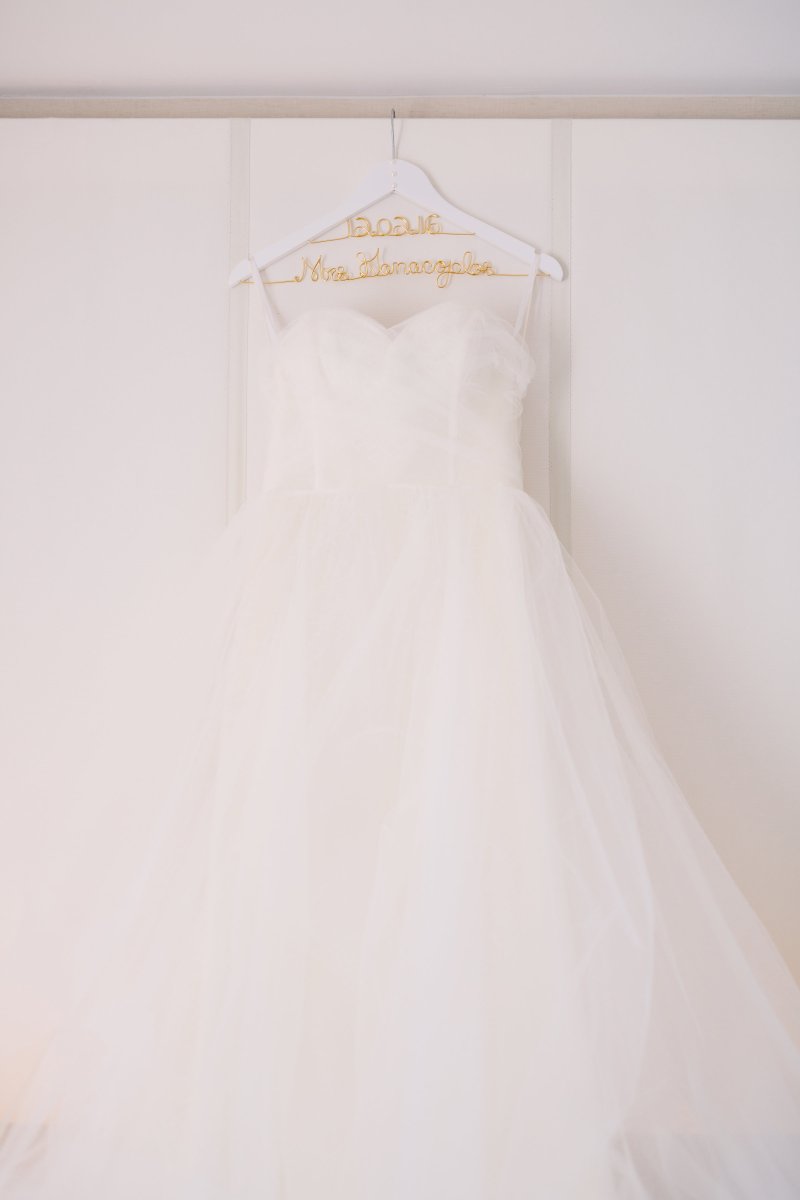 Amanda and Mike's Atlantic Resort Wedding on The Newport Bride