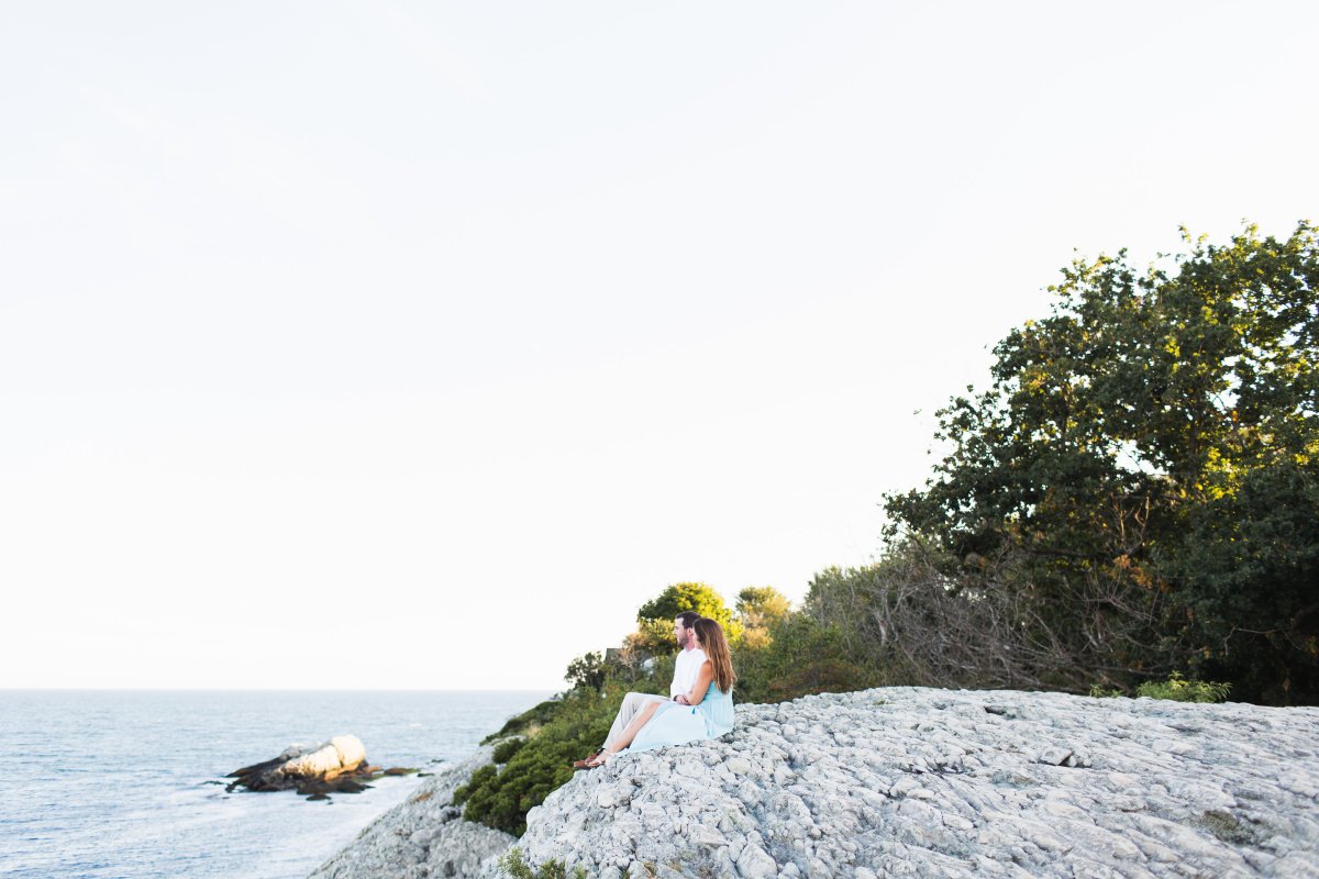 Summer Sea Side Engagement Session on The Newport Bride