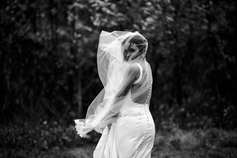 Modern Wedding in an Airplane Hanger on The Newport Bride