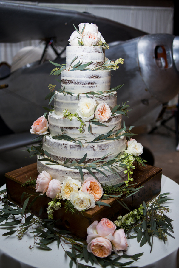 Modern Wedding in an Airplane Hanger on The Newport Bride