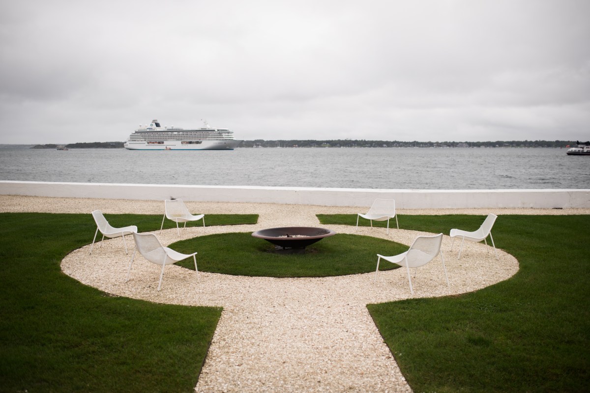 Elegant Metallic Belle Mer Wedding on The Newport Bride