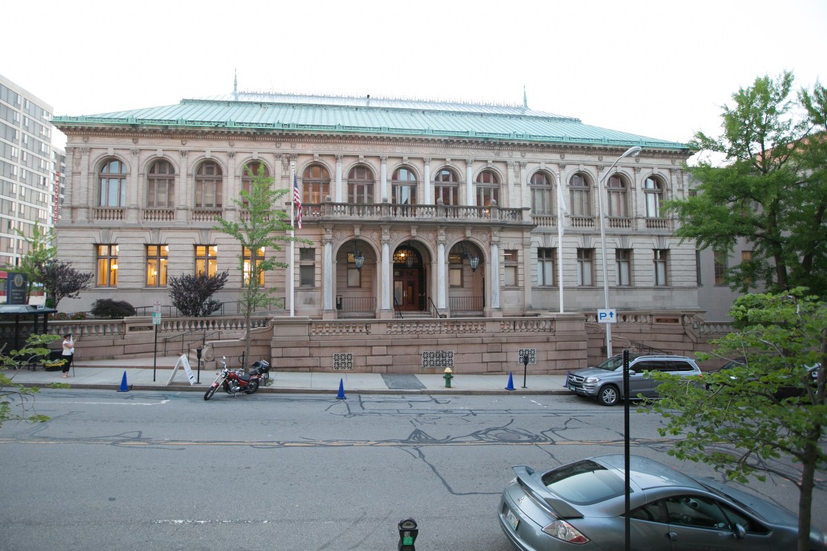 Jessica and Danny's Elegant Providence Public Library Wedding on The Newport Bride Rhode Island Wedding Blog