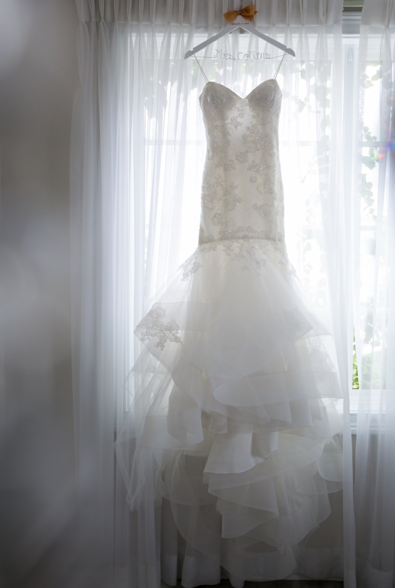 Kristin and Derek's Elegant Glittering Gold and Crisp White Belle Mer Wedding on The Newport Bride a Rhode Island Wedding Blog