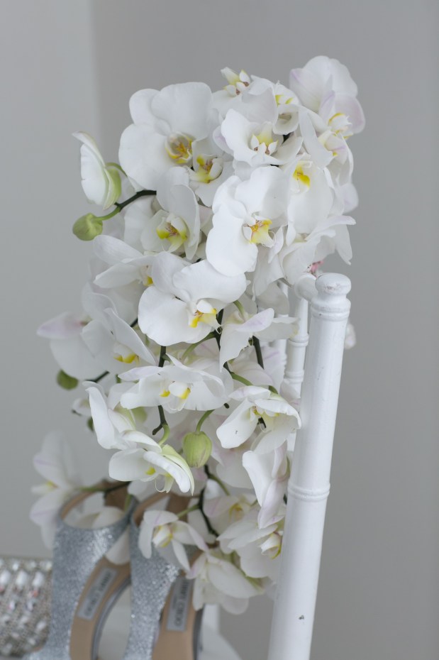 Kristin and Derek's Elegant Glittering Gold and Crisp White Belle Mer Wedding on The Newport Bride a Rhode Island Wedding Blog