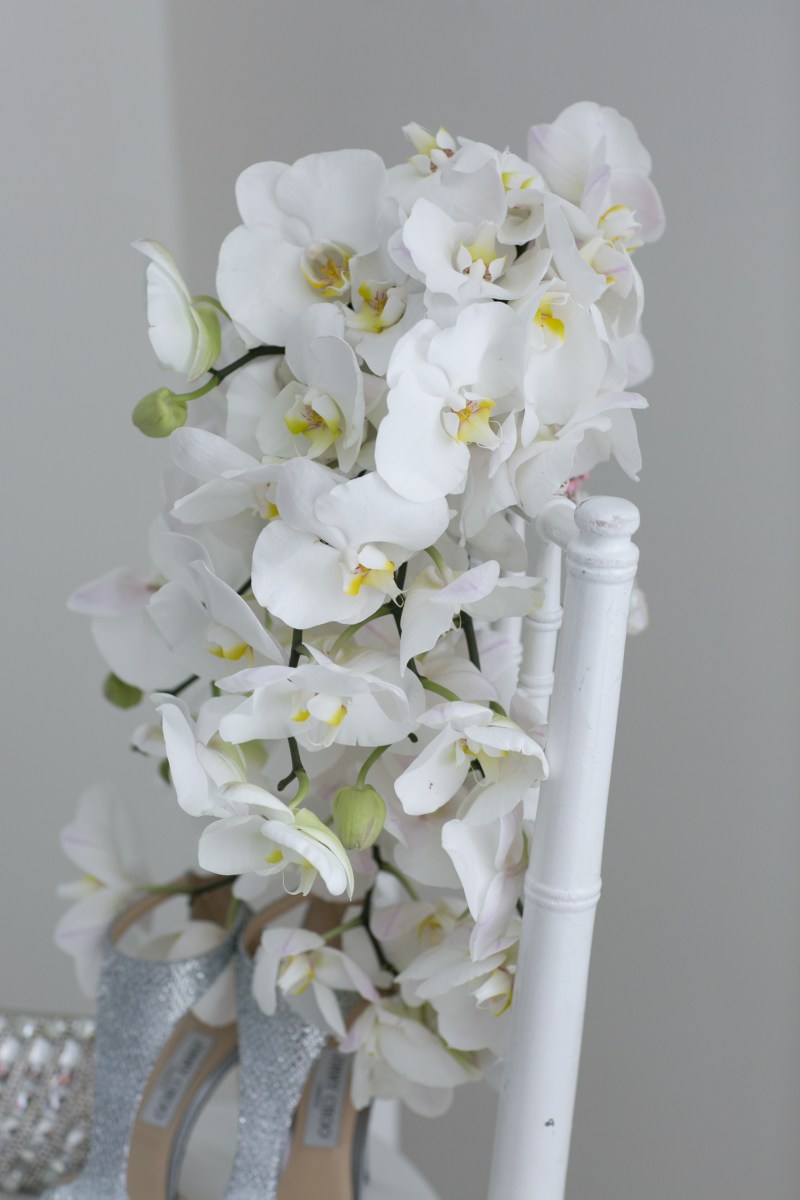 Kristin and Derek's Elegant Glittering Gold and Crisp White Belle Mer Wedding on The Newport Bride a Rhode Island Wedding Blog