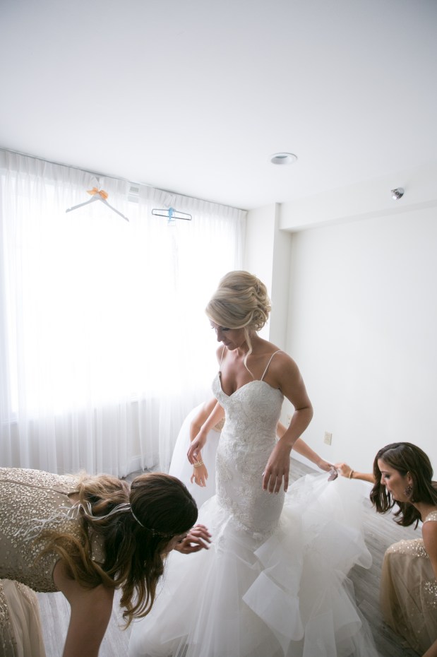 Kristin and Derek's Elegant Glittering Gold and Crisp White Belle Mer Wedding on The Newport Bride a Rhode Island Wedding Blog
