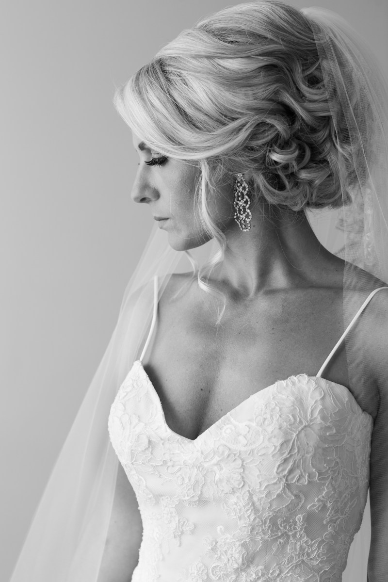 Kristin and Derek's Elegant Glittering Gold and Crisp White Belle Mer Wedding on The Newport Bride a Rhode Island Wedding Blog