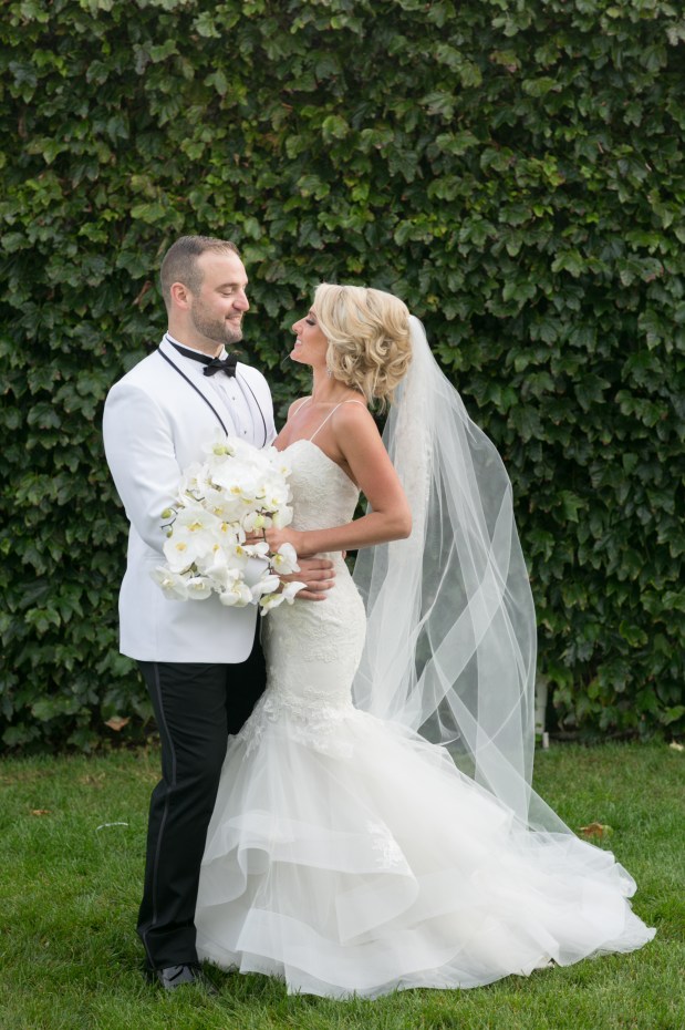 Kristin and Derek's Elegant Glittering Gold and Crisp White Belle Mer Wedding on The Newport Bride a Rhode Island Wedding Blog