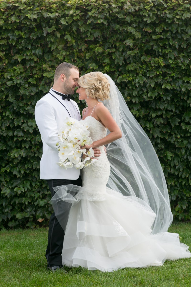 Kristin and Derek's Elegant Glittering Gold and Crisp White Belle Mer Wedding on The Newport Bride a Rhode Island Wedding Blog