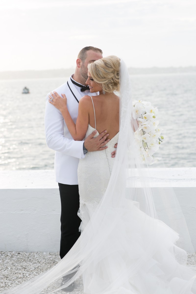 Kristin and Derek's Elegant Glittering Gold and Crisp White Belle Mer Wedding on The Newport Bride a Rhode Island Wedding Blog