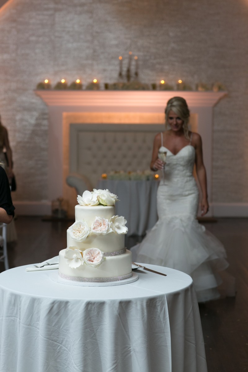 Kristin and Derek's Elegant Glittering Gold and Crisp White Belle Mer Wedding on The Newport Bride a Rhode Island Wedding Blog