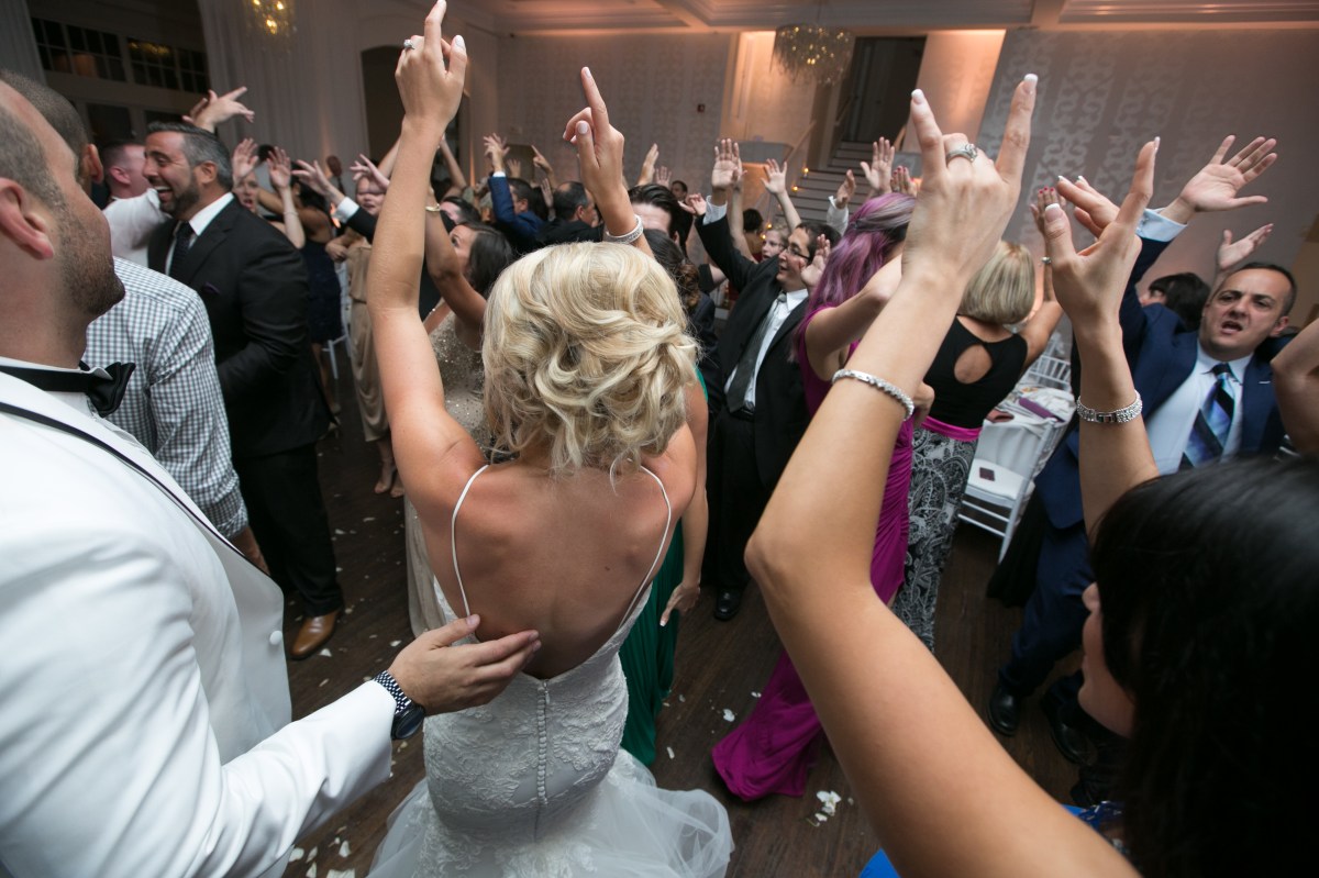 Kristin and Derek's Elegant Glittering Gold and Crisp White Belle Mer Wedding on The Newport Bride a Rhode Island Wedding Blog