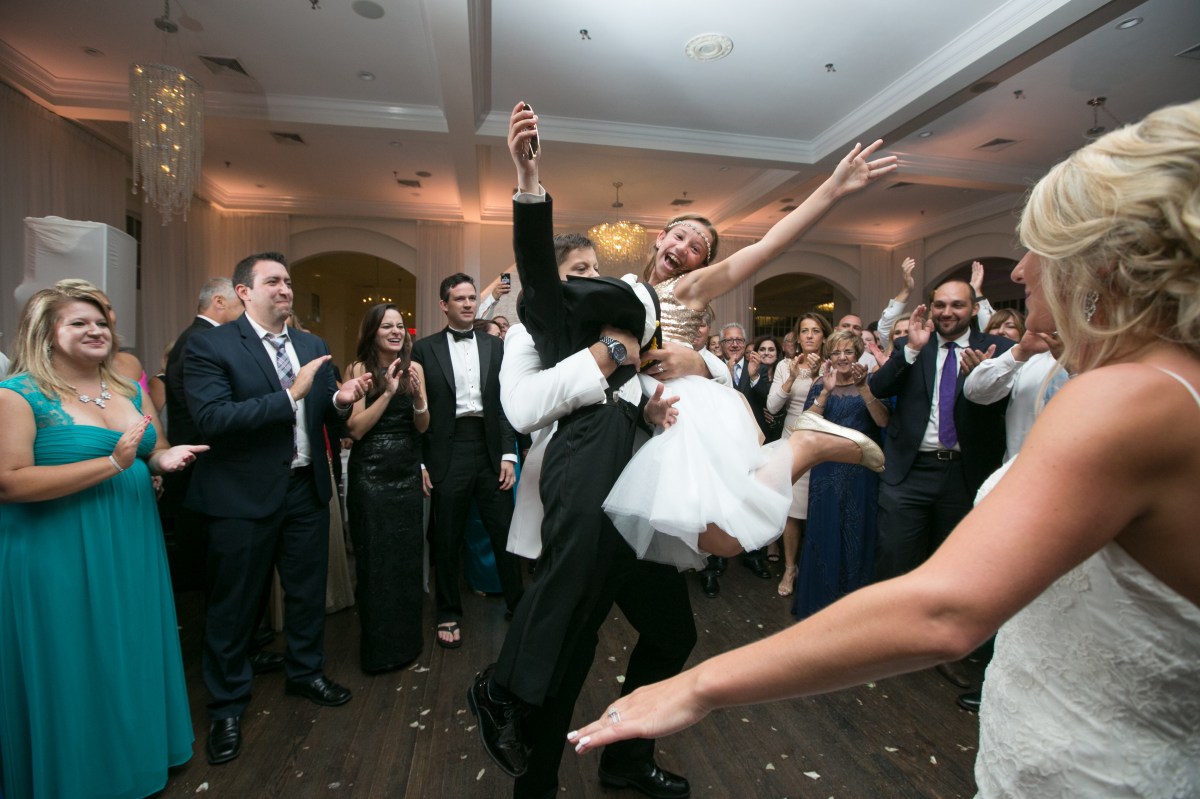 Kristin and Derek's Elegant Glittering Gold and Crisp White Belle Mer Wedding on The Newport Bride a Rhode Island Wedding Blog