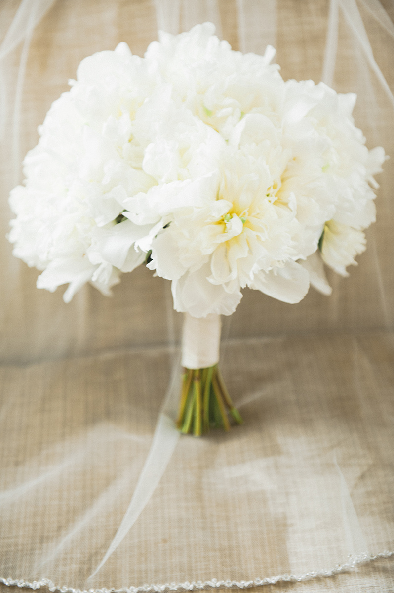 Summer Garden Wedding at a historic mansion in Bristol, RI on The Newport Bride