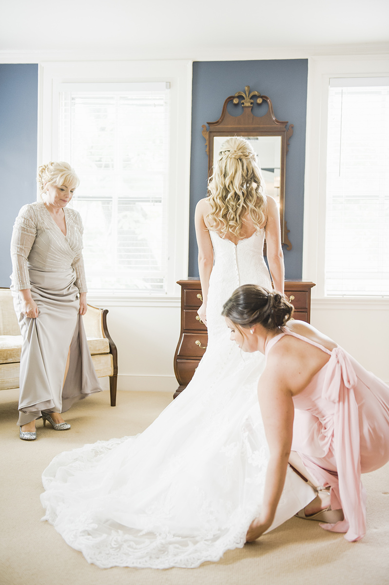 Summer Garden Wedding at a historic mansion in Bristol, RI on The Newport Bride