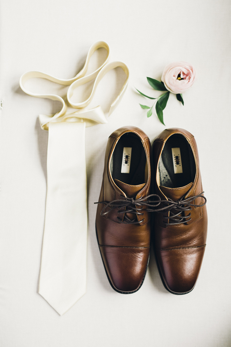 Summer Garden Wedding at a historic mansion in Bristol, RI on The Newport Bride