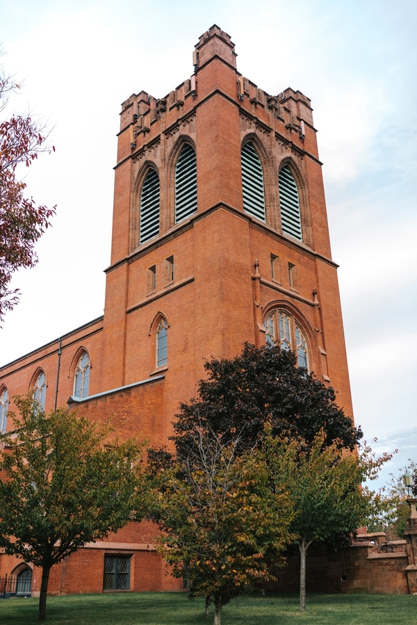 Kate and Tyrone's Roger Williams Casino Wedding on The Newport Bride