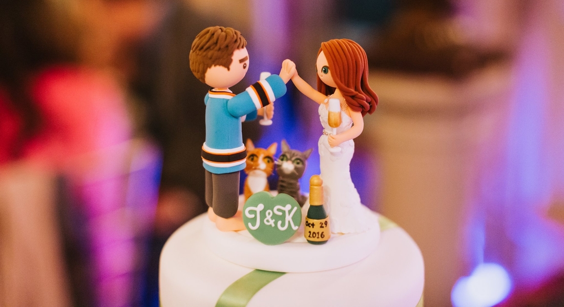 Kate and Tyrone's Roger Williams Casino Wedding on The Newport Bride