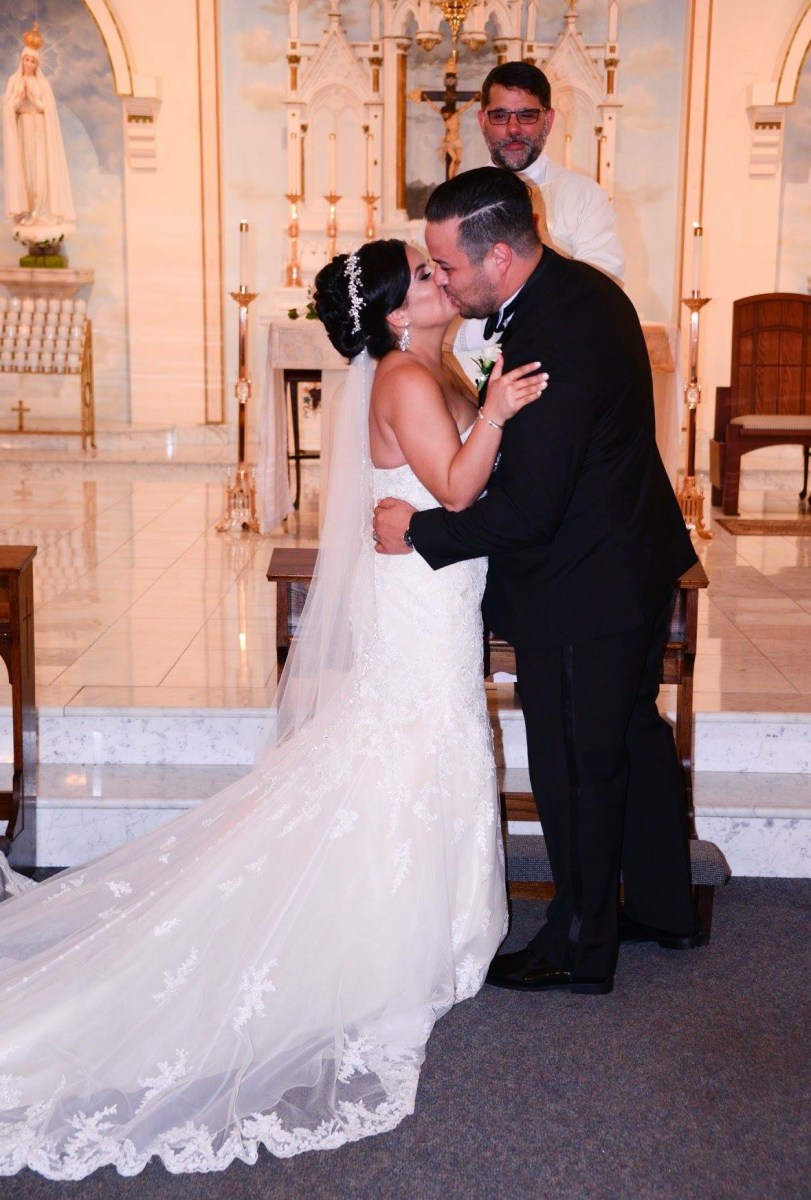 Cassie and Brandon's Navy Castle Hill Inn Wedding