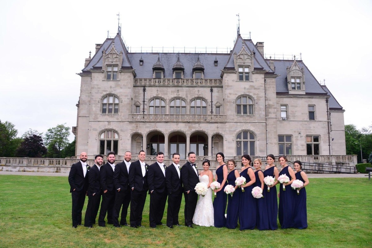 Cassie and Brandon's Navy Castle Hill Inn Wedding