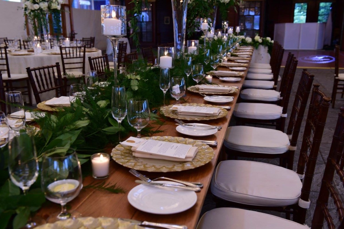 Cassie and Brandon's Navy Castle Hill Inn Wedding