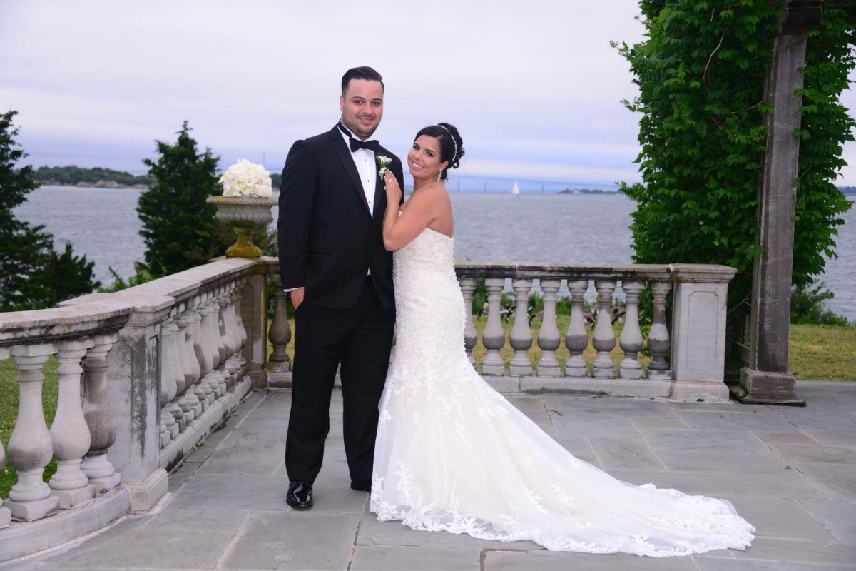 Cassie and Brandon's Navy Castle Hill Inn Wedding
