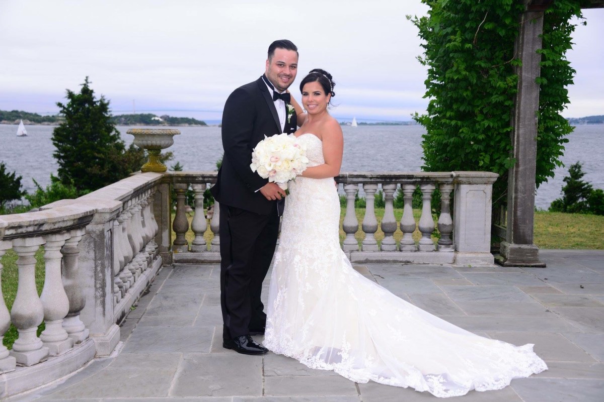 Cassie and Brandon's Navy Castle Hill Inn Wedding