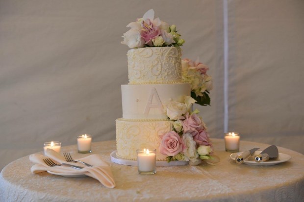 Cassie and Brandon's Navy Castle Hill Inn Wedding