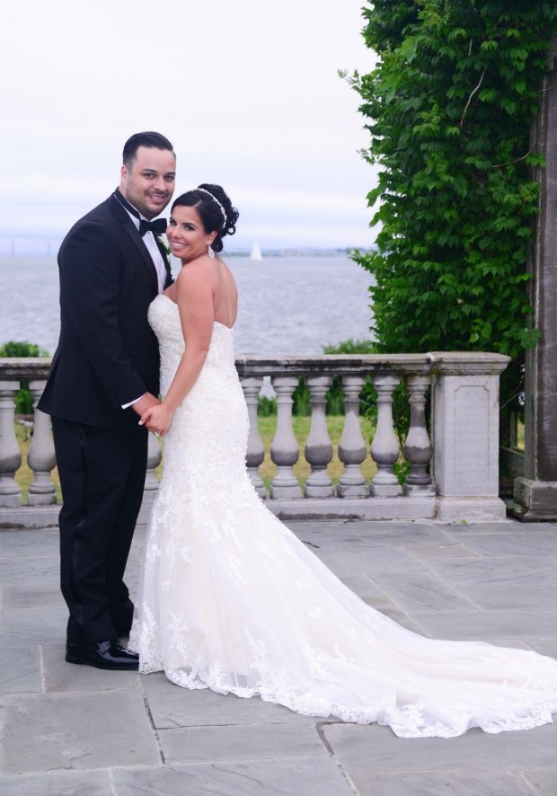 Cassie and Brandon's Navy Castle Hill Inn Wedding